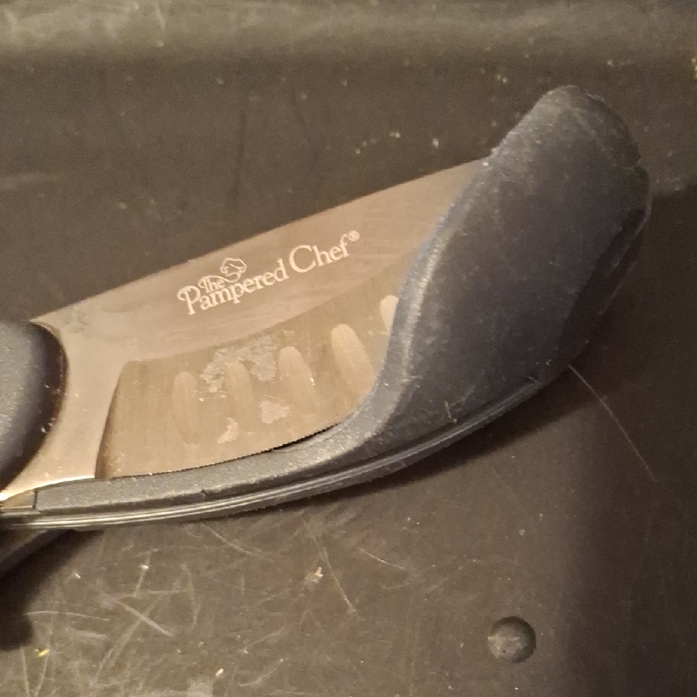 The Pampered Chef Double-bladed Kitchen Shears Locking